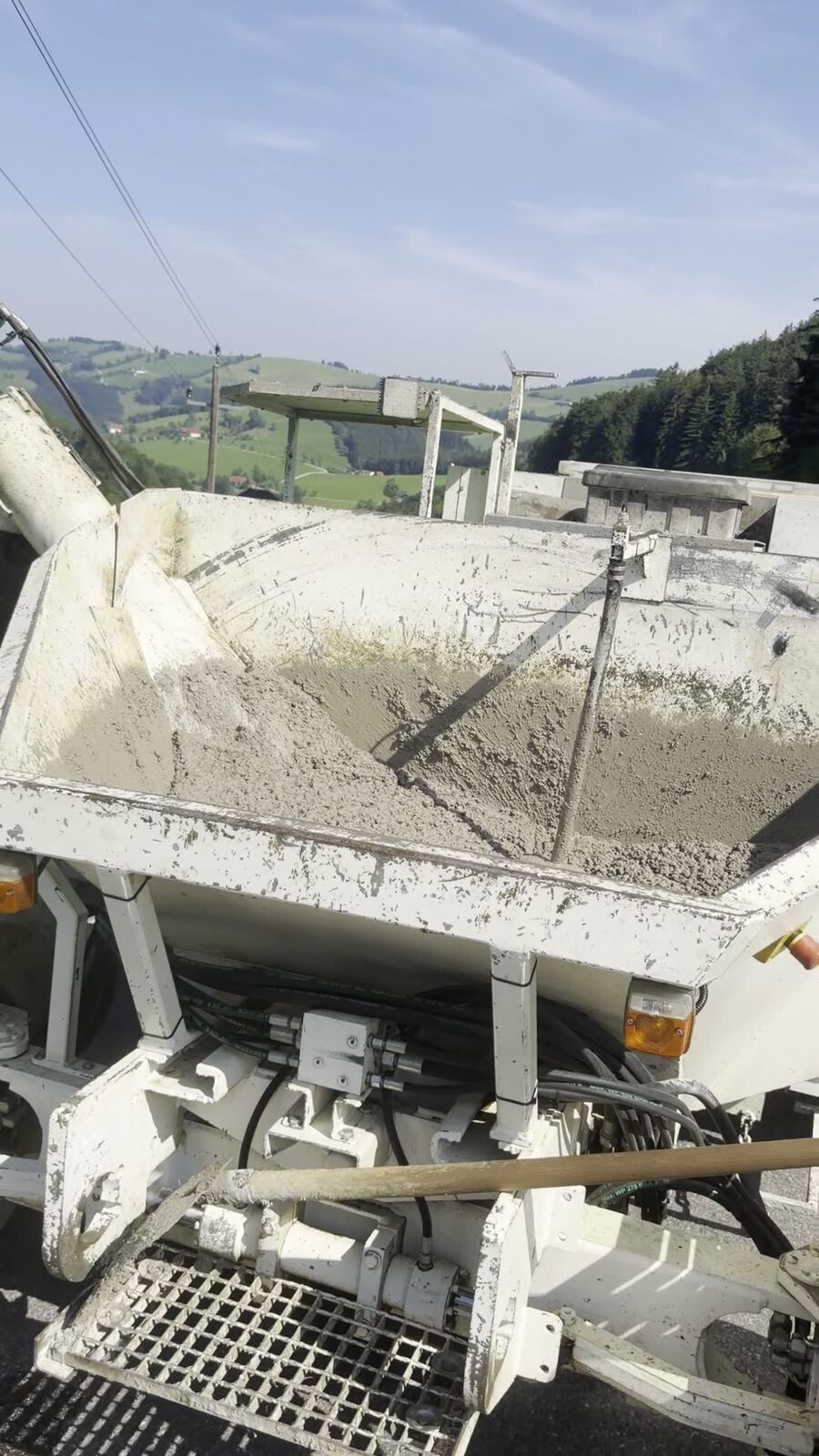 Ortbeton wird für das Bankett aufgenommen